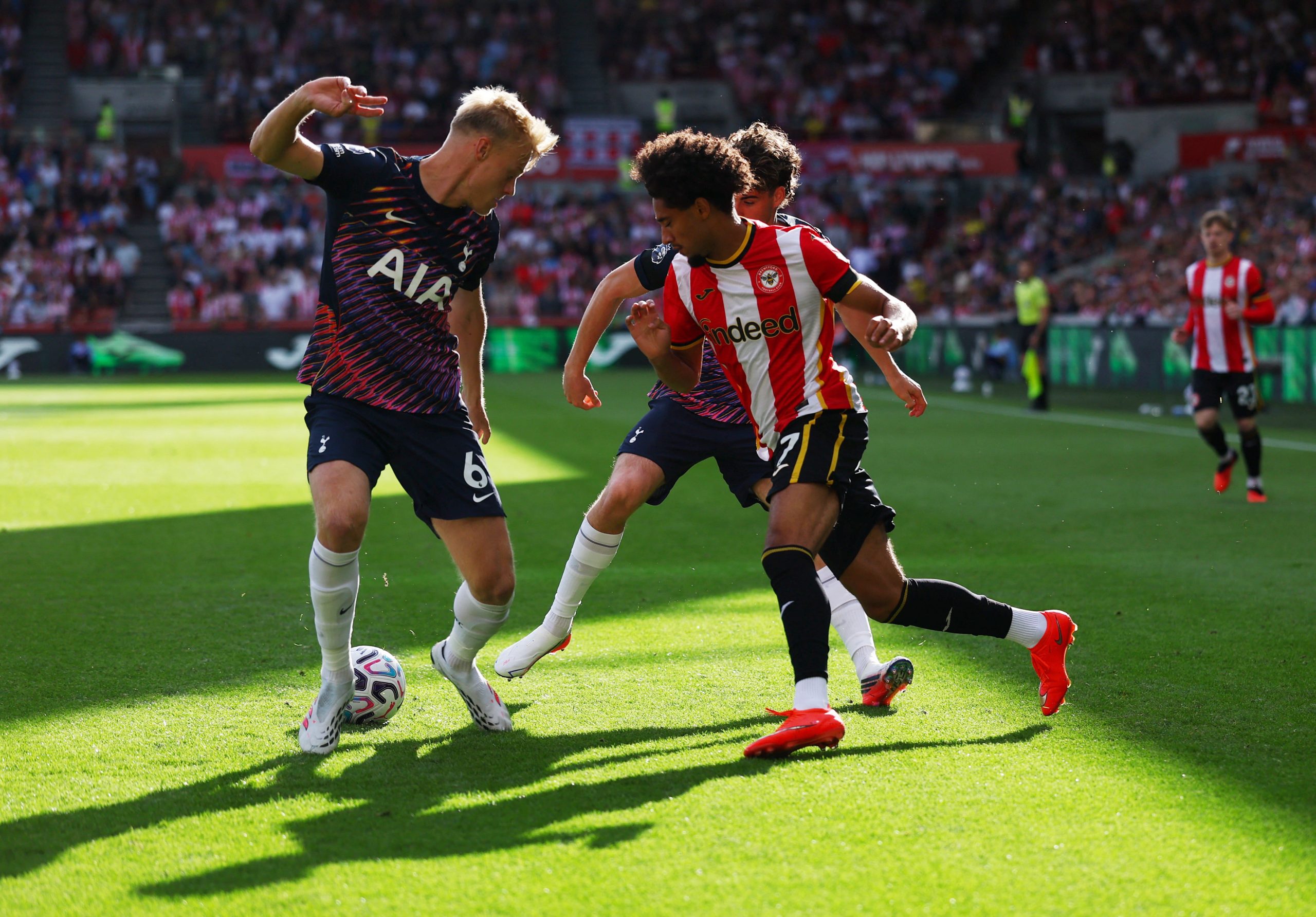 Brentford vs Tottenham por la fecha 1 de la Premier League del 2026.