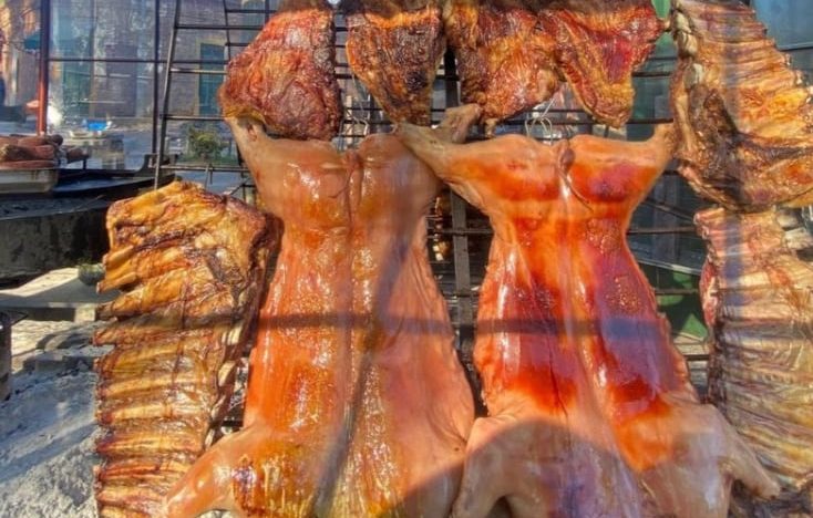 Tiene menos de 1500 habitantes pero recibe hasta 4.000 turistas cada fin de semana: el pueblo gastronómico a 90 km de Buenos Aires
