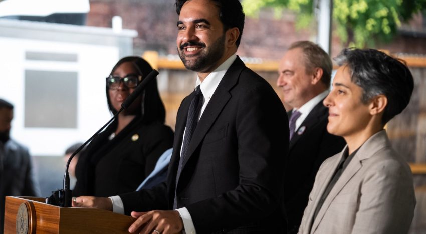 Mamdani va contra el “robo de salarios” en Nueva York: la iniciativa que ayudará a trabajadores migrantes
