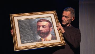 Un hombre solo es demasiado para un hombre solo: un biodrama donde Gustavo Garzón se llama Joaquín V. Gonzalez