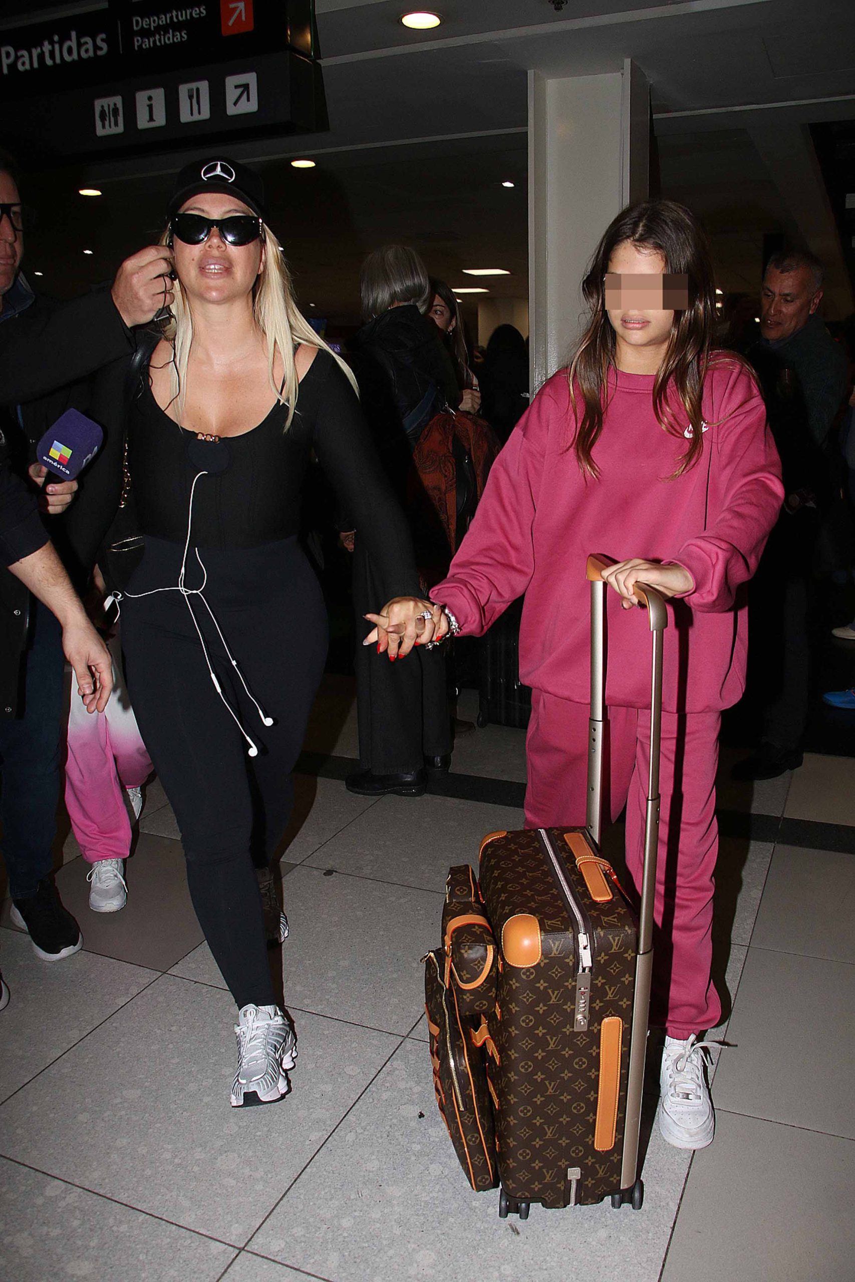 Wanda Nara con su hija Francesca. (Foto: Movilpress)