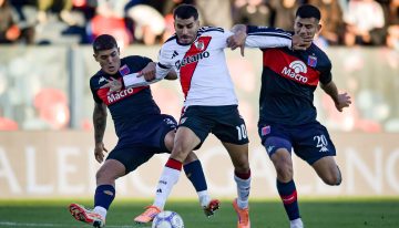 Astrada y Fucks se cruzaron por el penal que reclamó River en la derrota ante Tigre: “Es solamente una opinión”