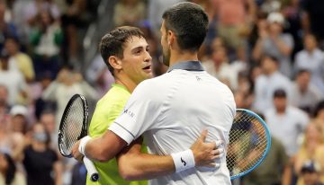 Mariano Navone dio el golpe de su vida: venció a Novak Djokovic en su debut en el US Open