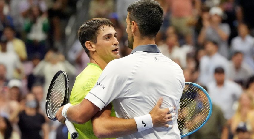 Mariano Navone dio el golpe de su vida: venció a Novak Djokovic en su debut en el US Open