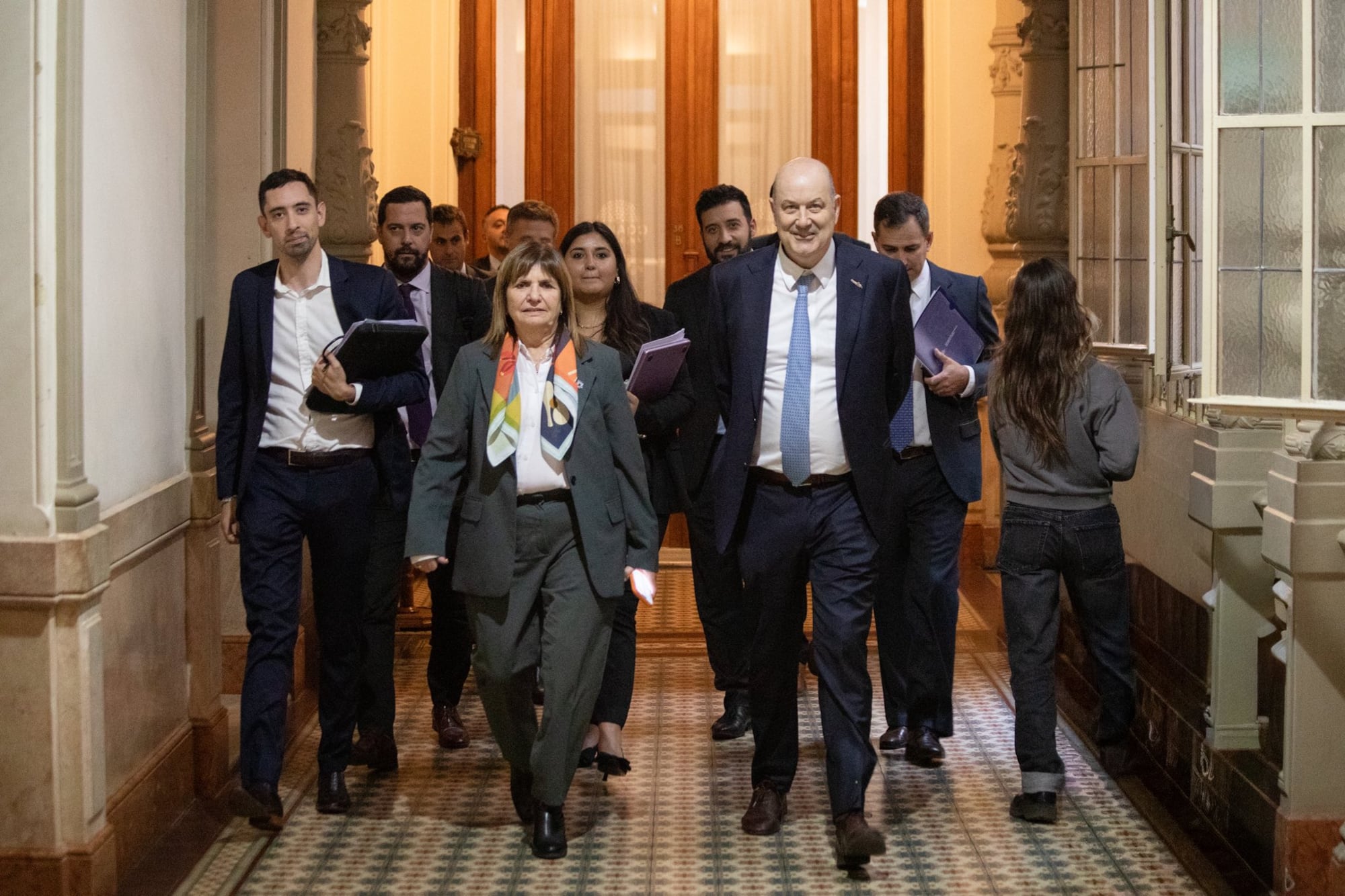 Patricia Bullrich junto al ministro Federico Sturzenegger en el Senado
