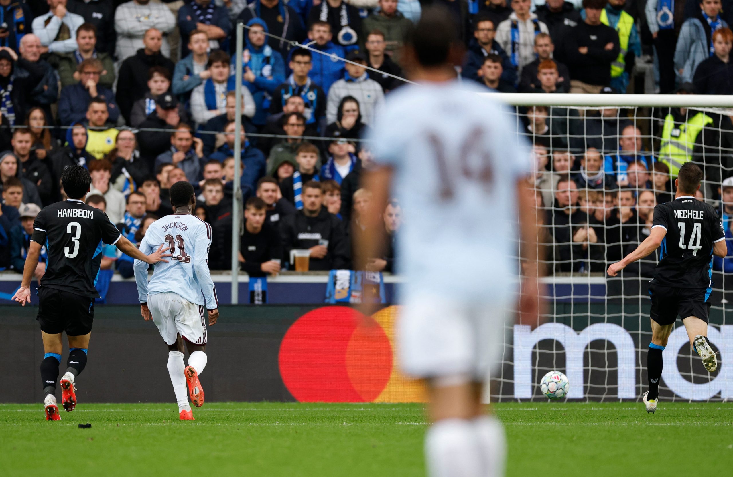 Club Brugge vs Aston Villa por la fecha 1 de la Champions League del 2026.