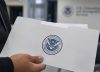 La nueva estrategia del DHS para que los abogados del ICE pidan cerrar casos de asilo antes de una audiencia