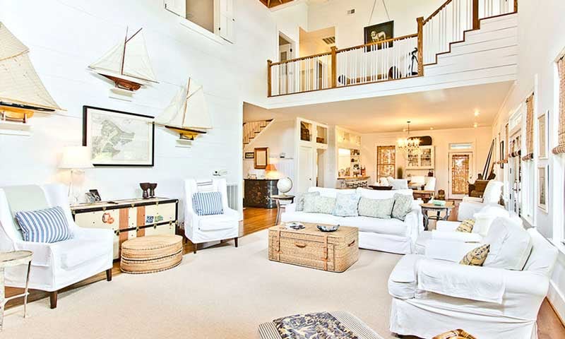 El living de la casa de playa que Sandra Bullock tenía en la isla de Tybee