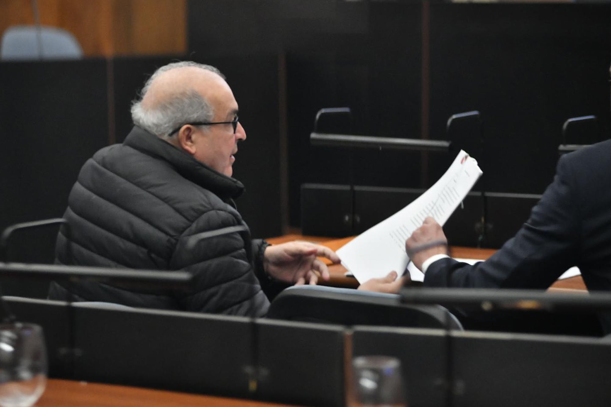 El exsecretario López