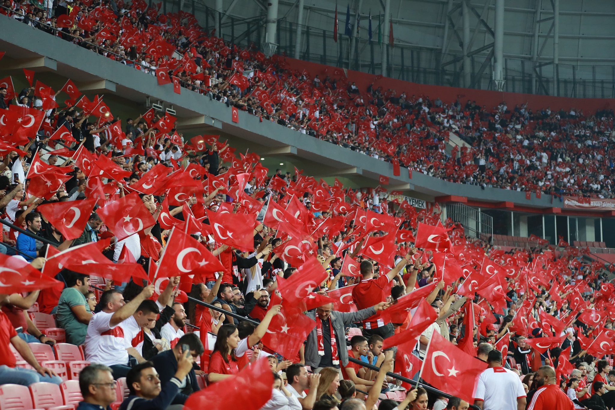 Hinchas apoyan a la selección de Turquía