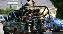 Los rebeldes hutíes continúan su avance en Yemen: tomaron dos islas estratégicas en el mar Rojo y atacaron a Arabia Saudita