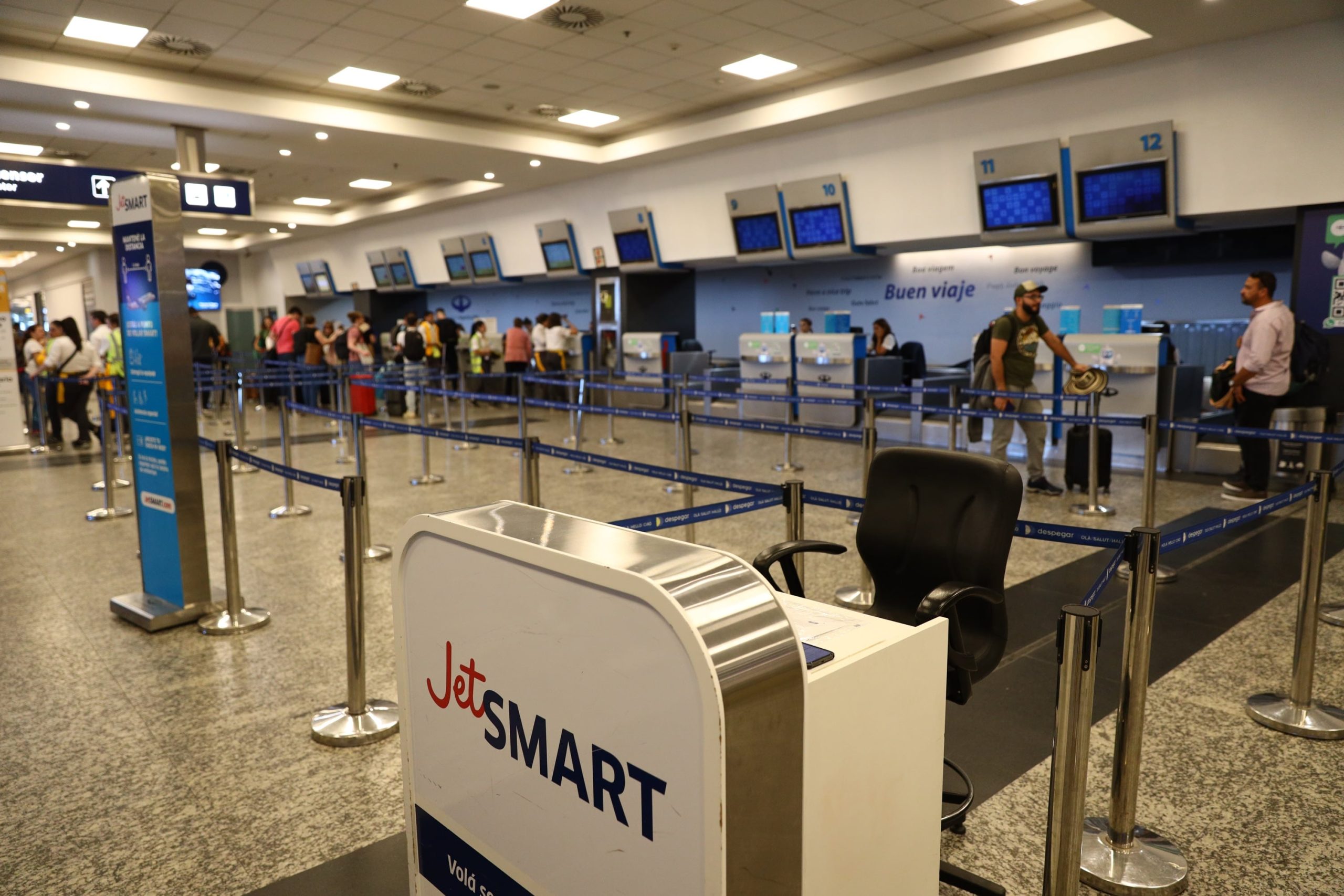 La medida de fuerza afecta a los aeropuertos de todo el país