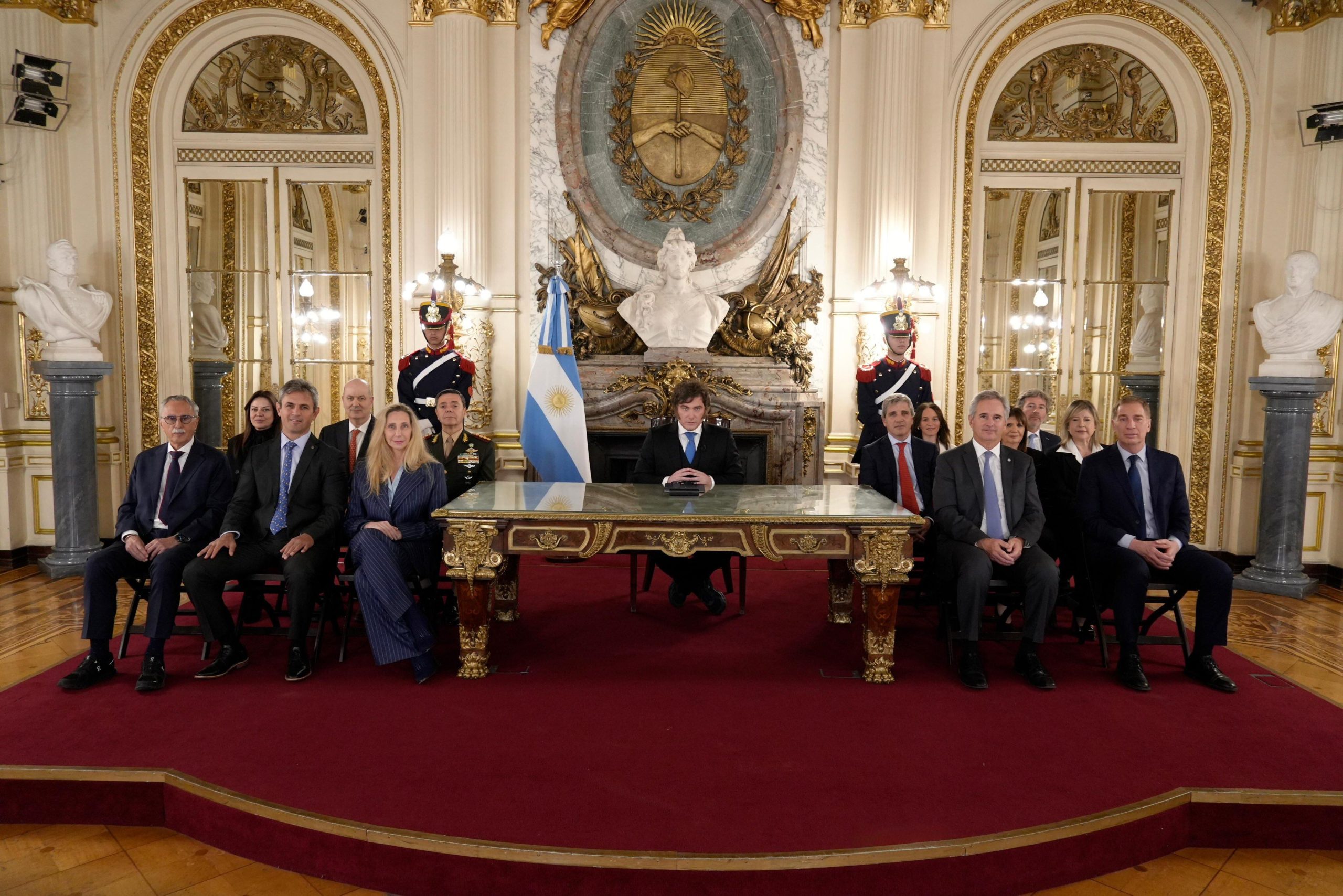 Javier Milei reunirá a su Gabinete tras la cadena nacional que dio el jueves pasado sobre Malvinas. (Foto: Presidencia)