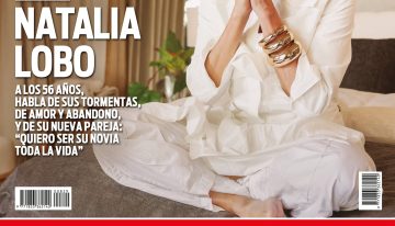 Con capa y transparencias. La reina Letizia deslumbró con su vestido “Frozen” y la tiara Floral en el banquete de Estado con los Macron