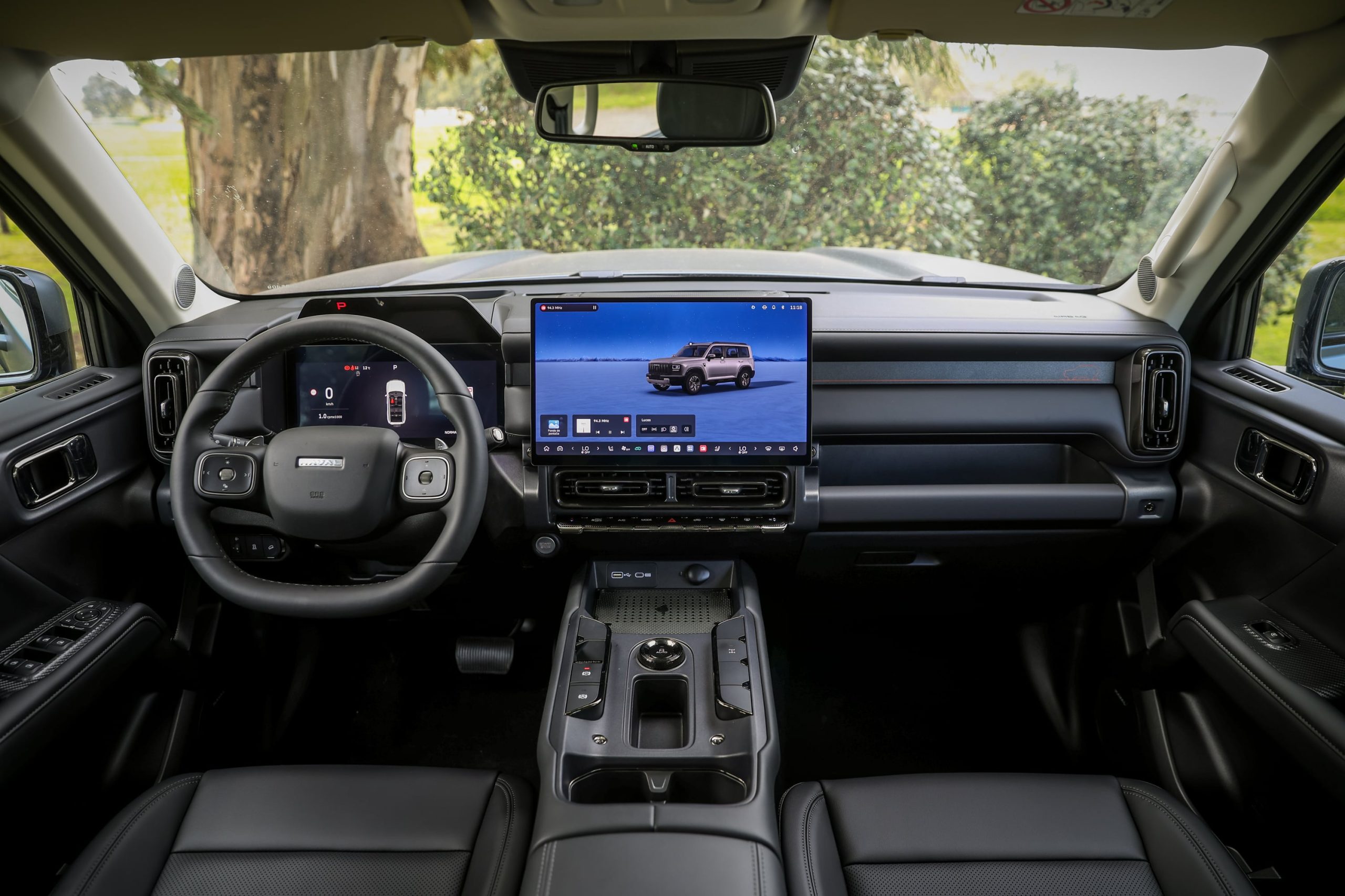 El equipamiento del interior es compartido entre ambas versiones