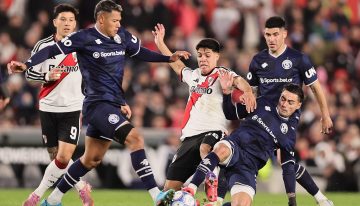 Daniel Vila apuntó contra el árbitro tras la derrota de Independiente Rivadavia ante River: “Es un bandido”