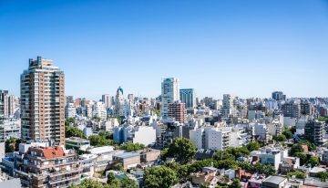 Los barrios del sur de CABA donde el alquiler temporario ya compite con Palermo en precio, pero ¿qué ganancia generan?
