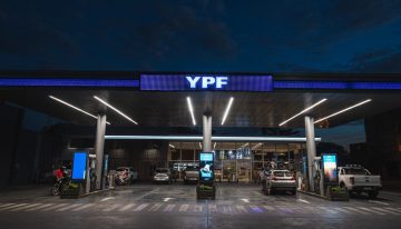 YPF confirmó que aumentará la nafta y el gasoil un 1% desde hoy