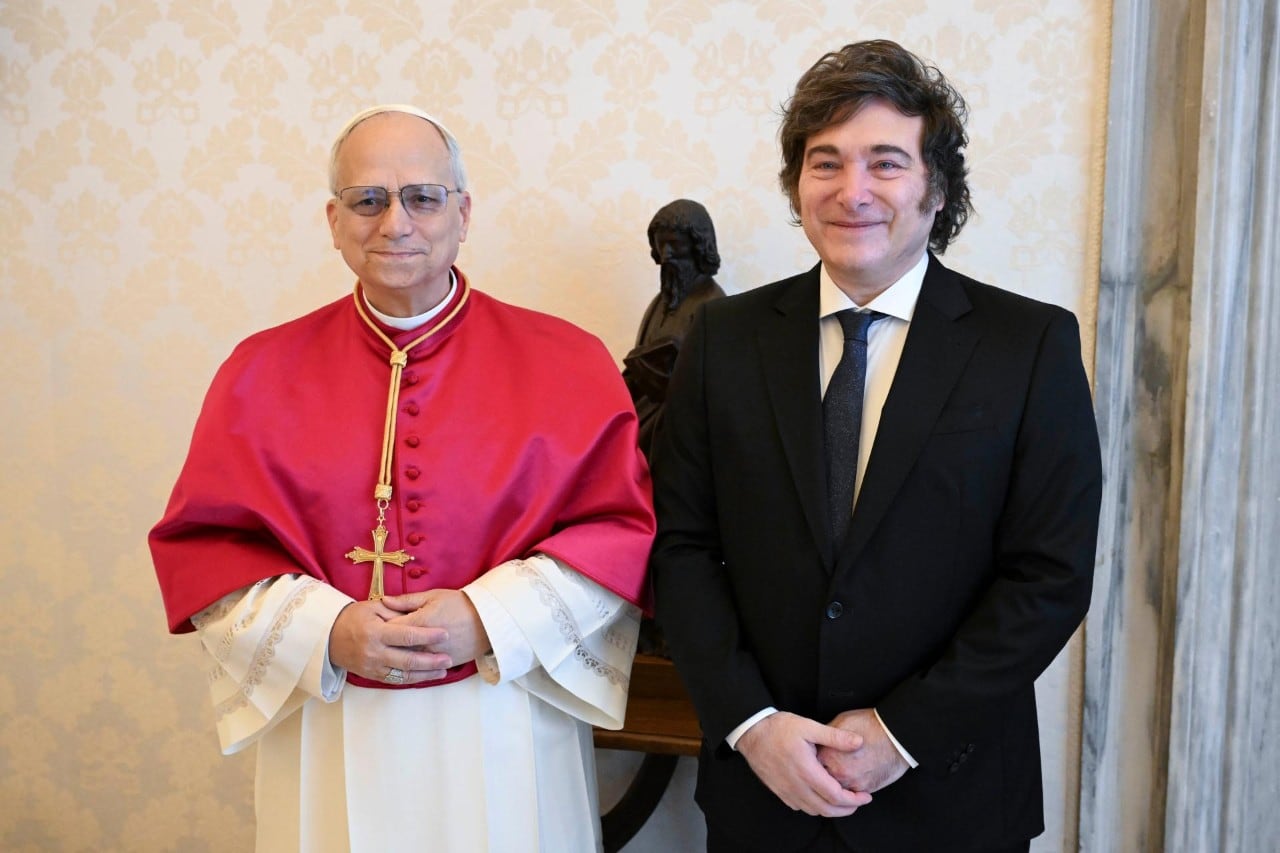 Javier Milei y el papa León XIV en el Vaticano