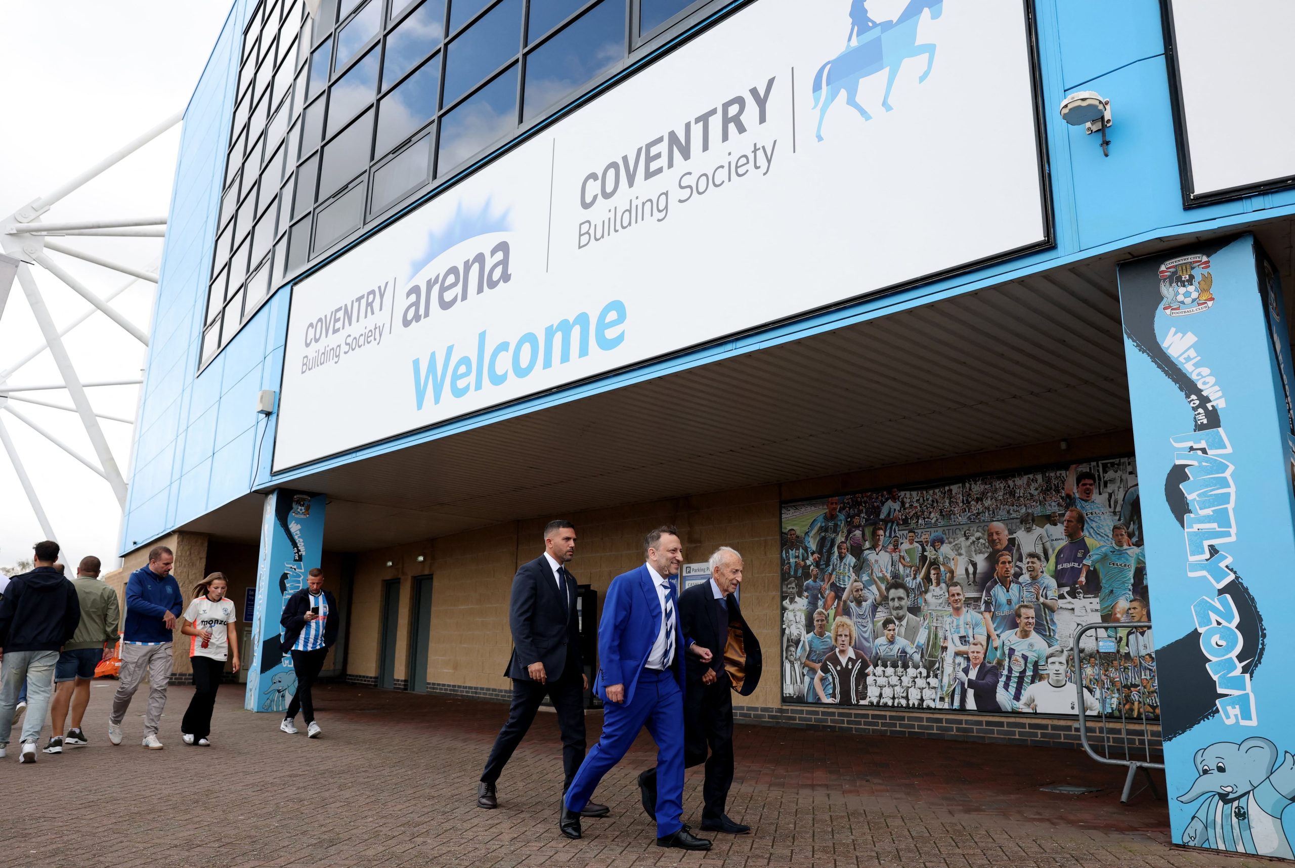 Coventry vs Brighton por la fecha 4 de la Premier League del 2026.