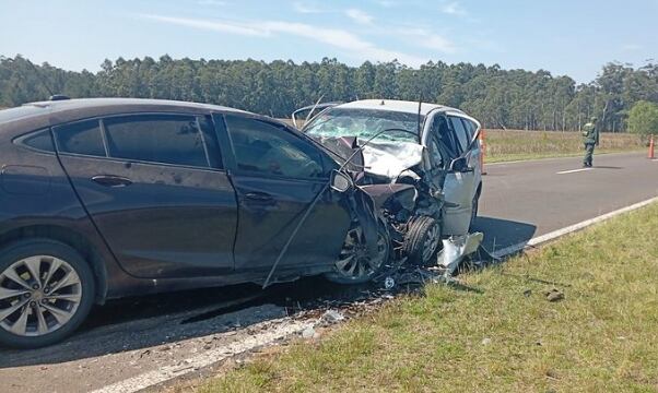 Tragedia en Corrientes: tres muertos luego de un choque frontal en la Ruta Nacional 12