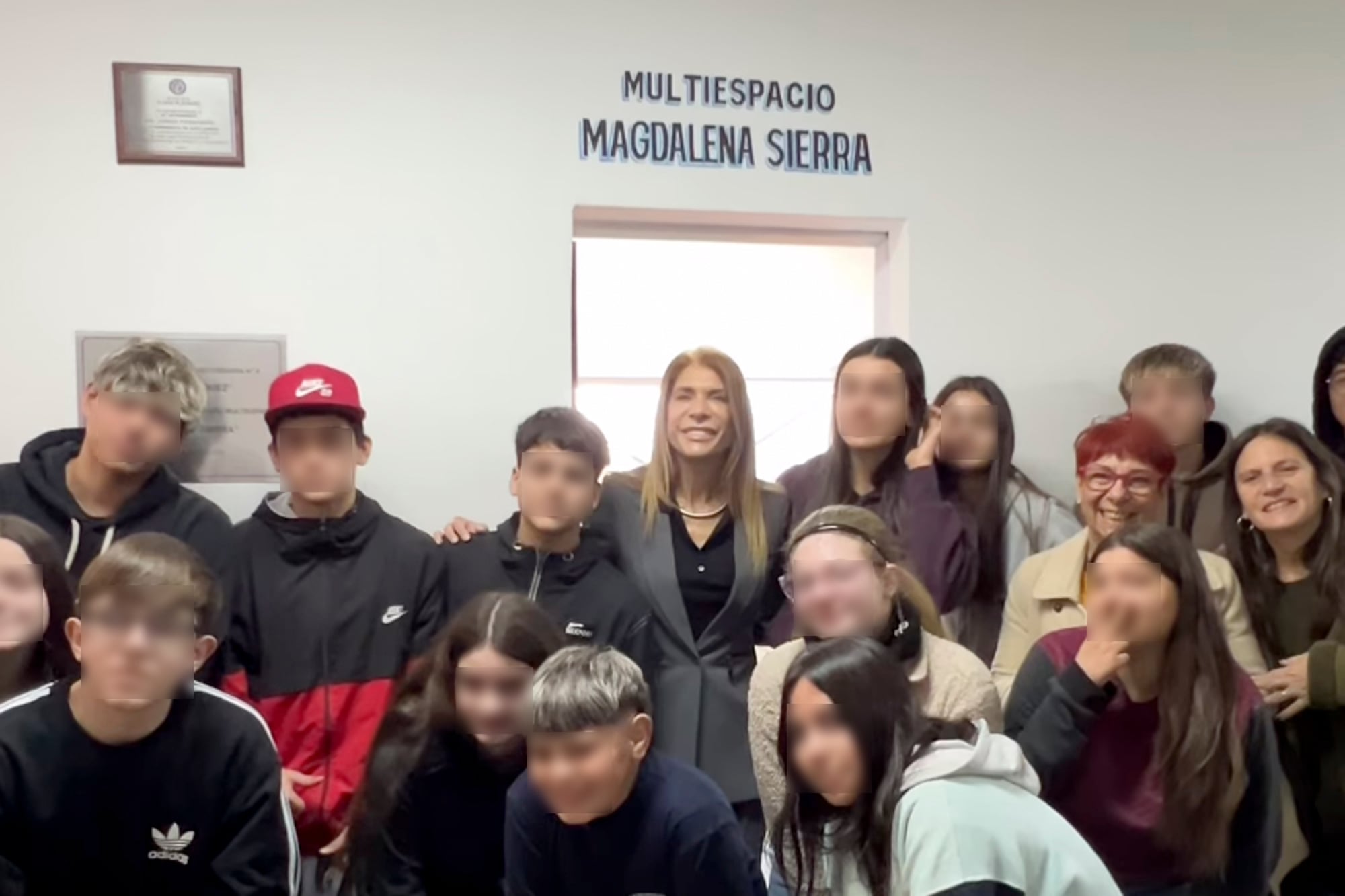 Magdalena Sierra inauguró la nueva sala multimedia de la Secundaria Nº 4 de Gerli