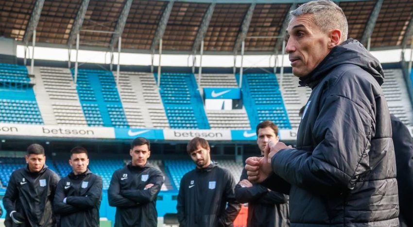 “Estaba fuerte, pero no quería ser una traba”: Juan Pablo Vojvoda habló de su salida de Racing y admitió que quedó en deuda