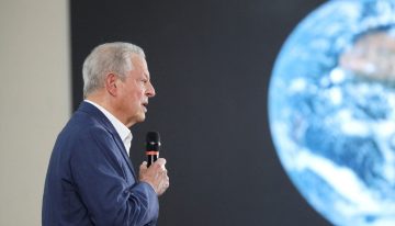 Un exvicepresidente de EEUU minimizó los temores a la IA y dijo que esas tecnologías no generan daños medioambientales