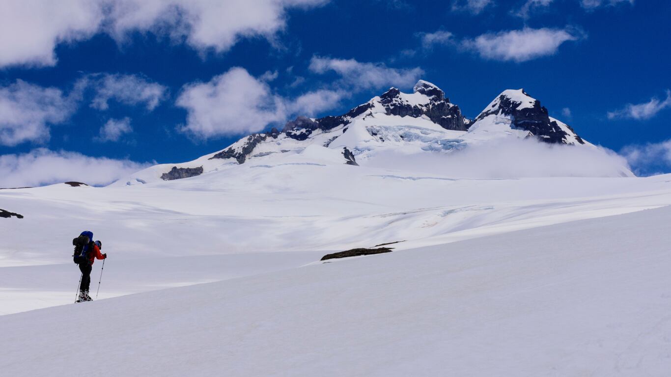 Bariloche se destaca por sus lagos, montañas y paisajes. (Foto: Adobe Stock)