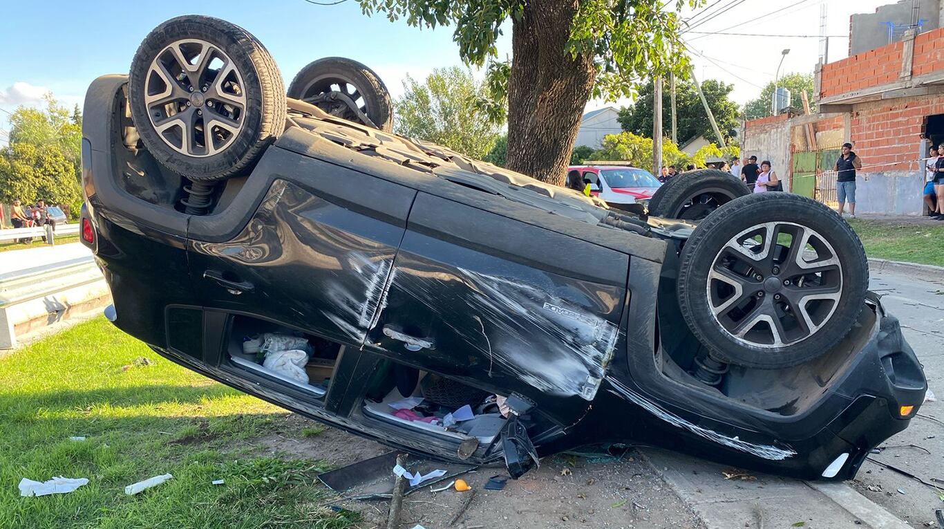 Ladrones robaron una casa en Tigre, escaparon con la camioneta de la familia y atropellaron a una mujer que estaba con su bebé de 11 meses en brazos. (Foto: TN).