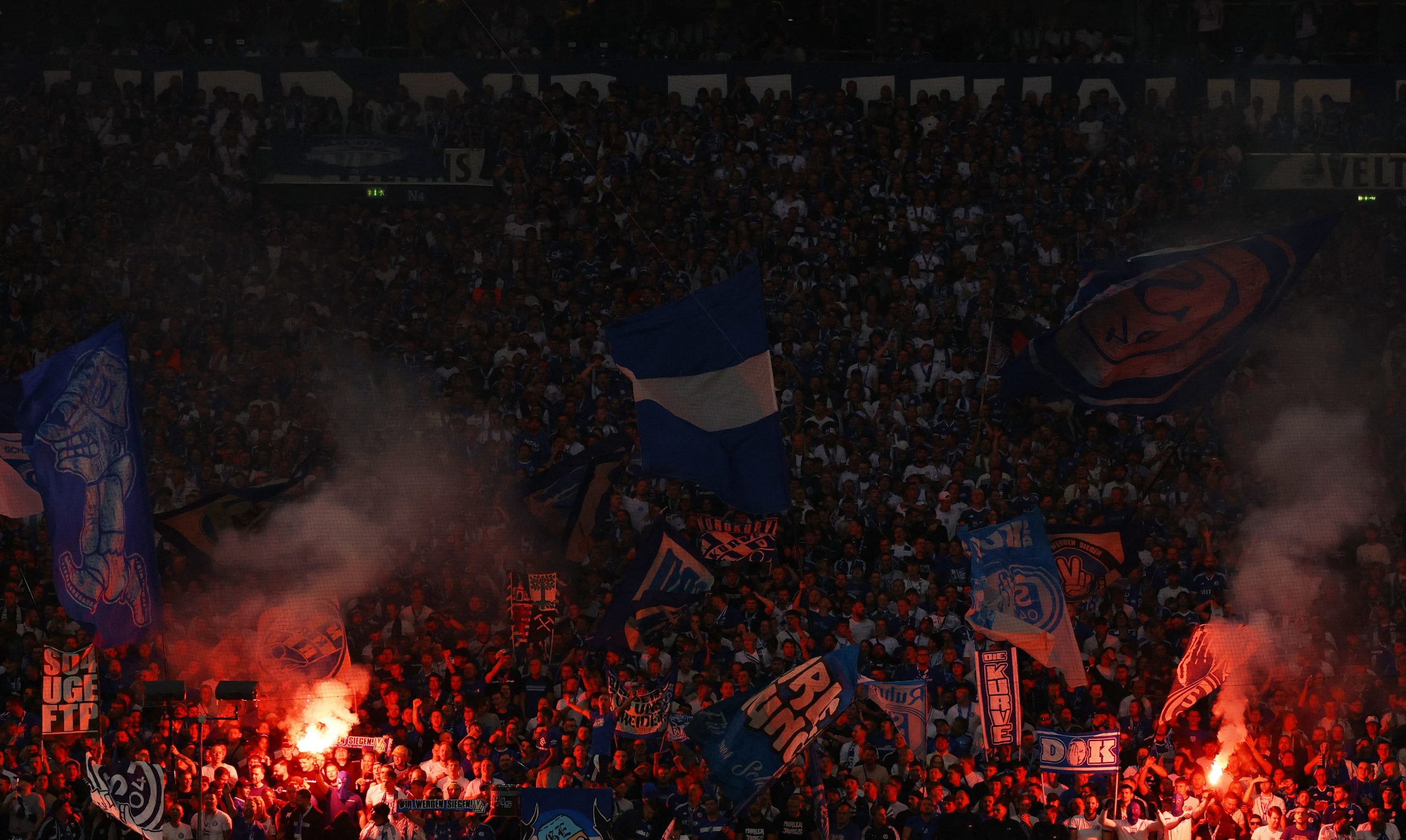 Schalke 04 vs Bayern Munich por la fecha 2 de la Bundesliga de Alemania del 2026.