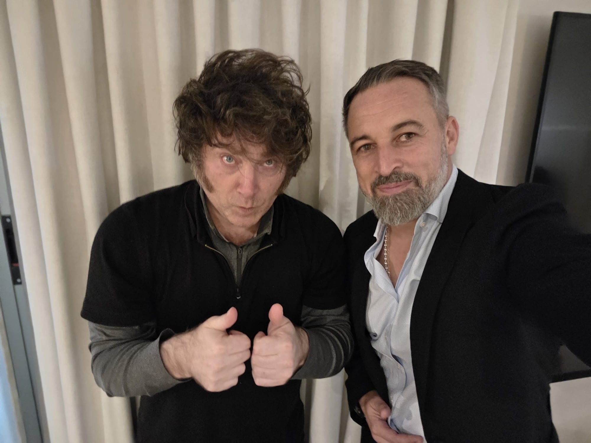 Javier Milei junto a Santiago Abascal en España
