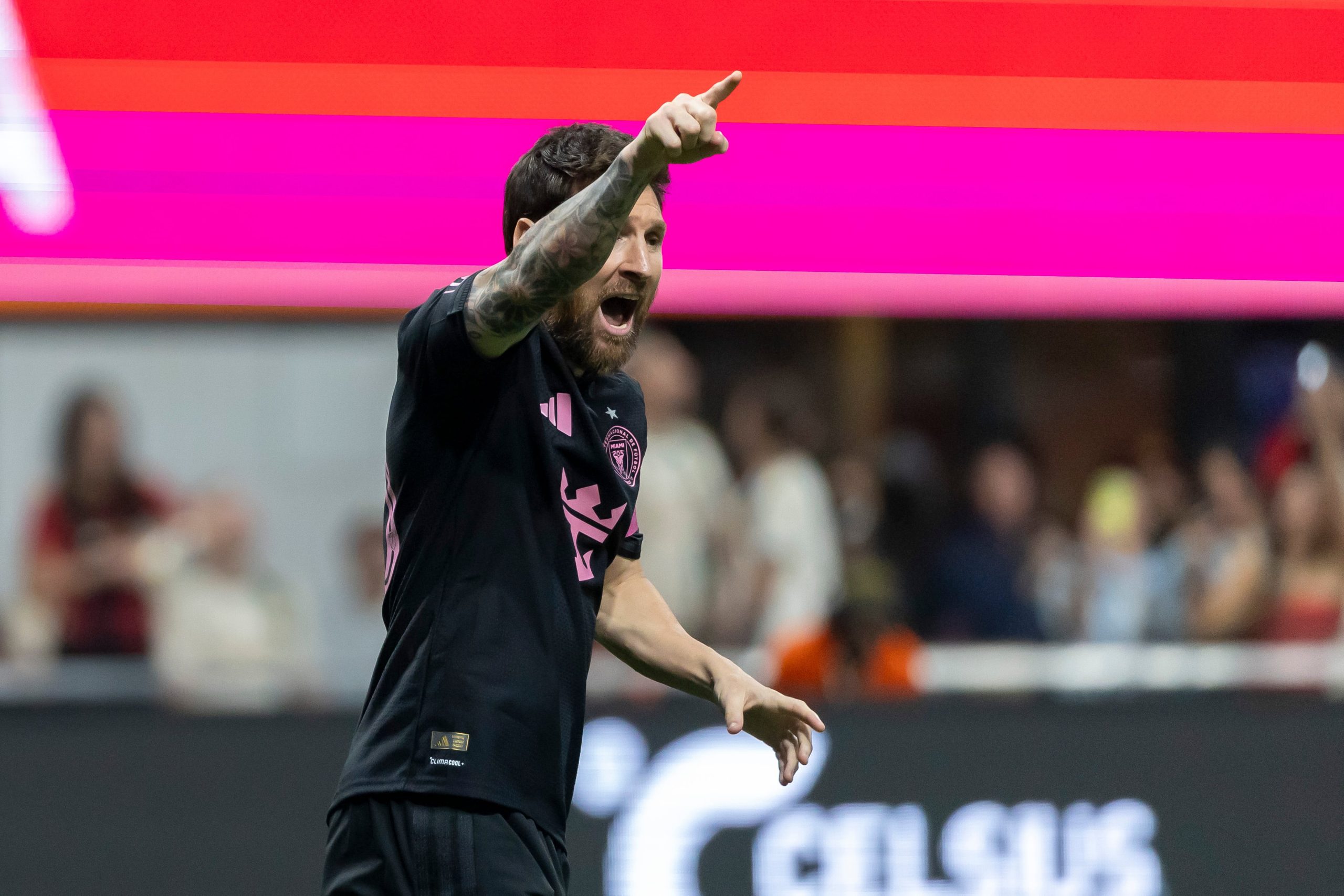 El astro rosarino viene de marcar un doblete en el último partido frente a Atlanta United y de esta manera alcanzó los 936 en su carrera. (Foto: AP)