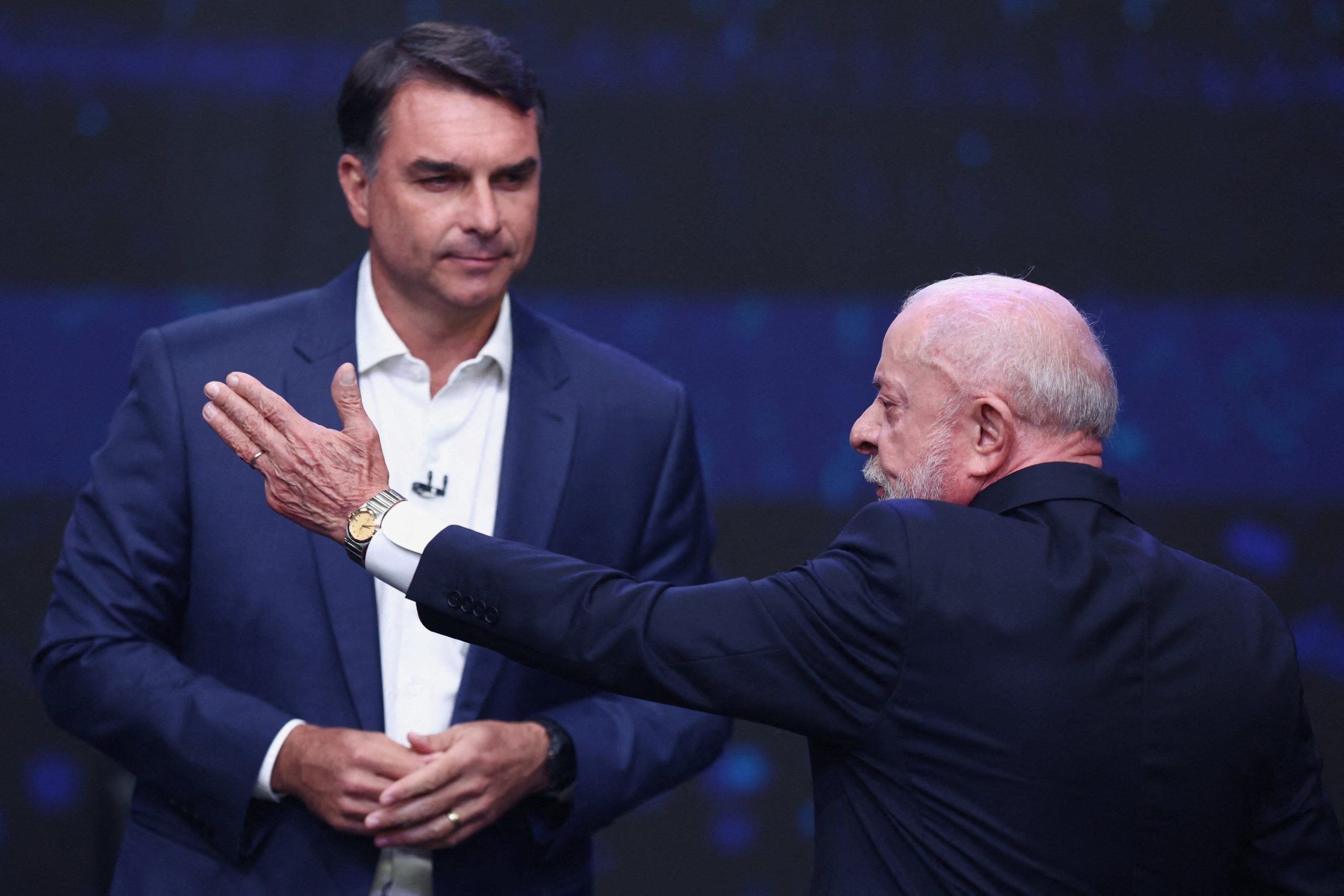 Flavio Bolsonaro y Luiz Inacio Lula da Silva debatrieron por la TV Band (Foto: REUTERS/Jean Carniel)