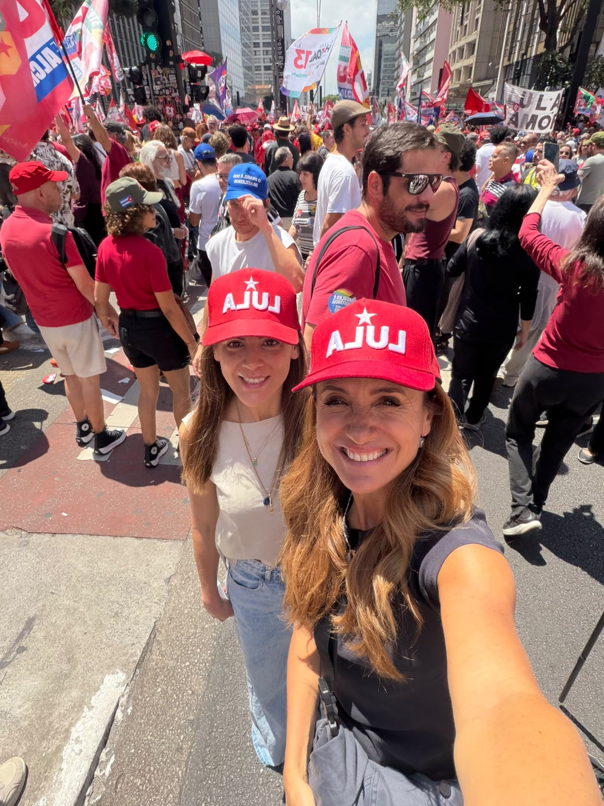 Tolosa Paz en San Pablo respalda a Lula da Silva
