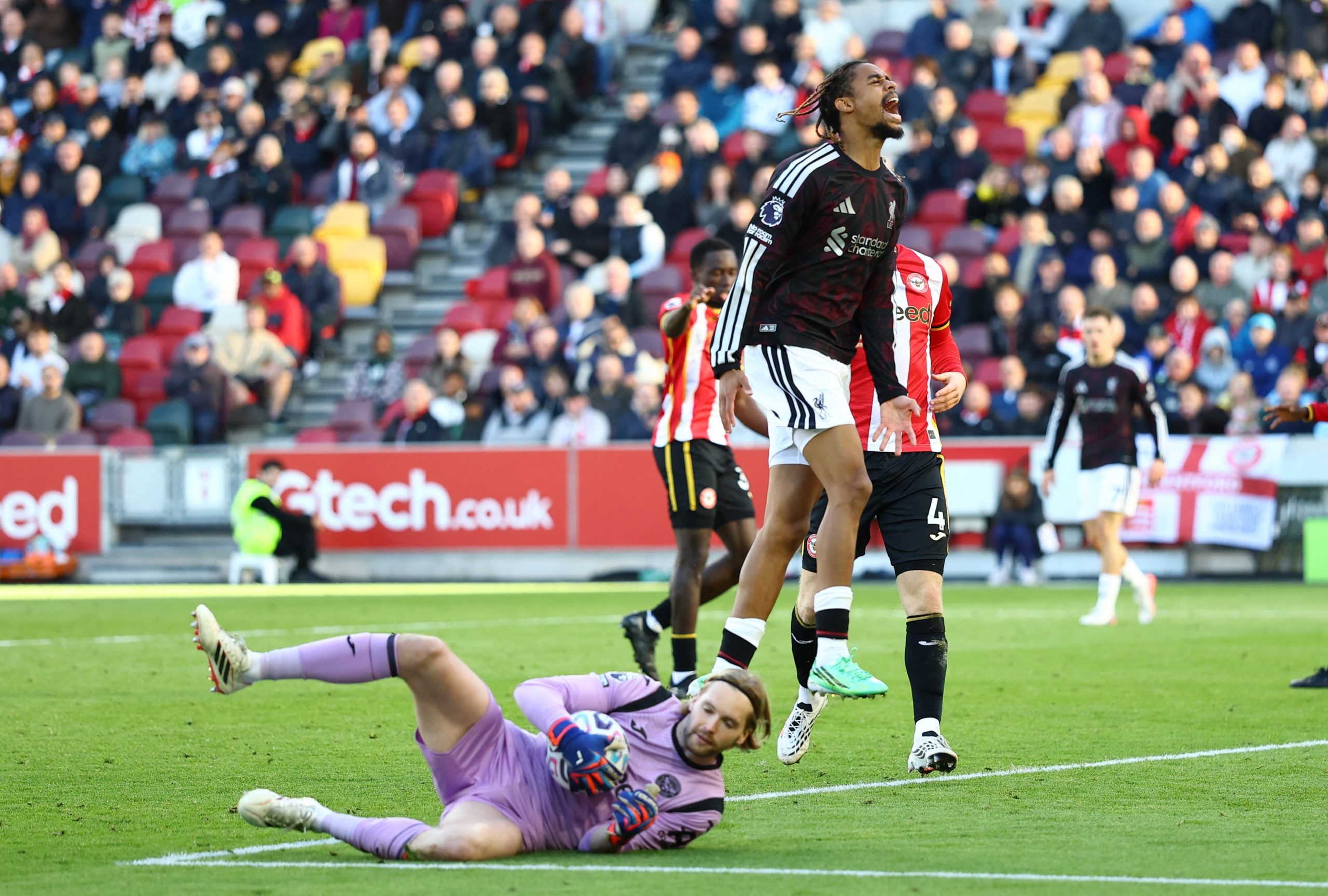 Brentford vs Liverpool por la fecha 7 de la Premier League del 2026.