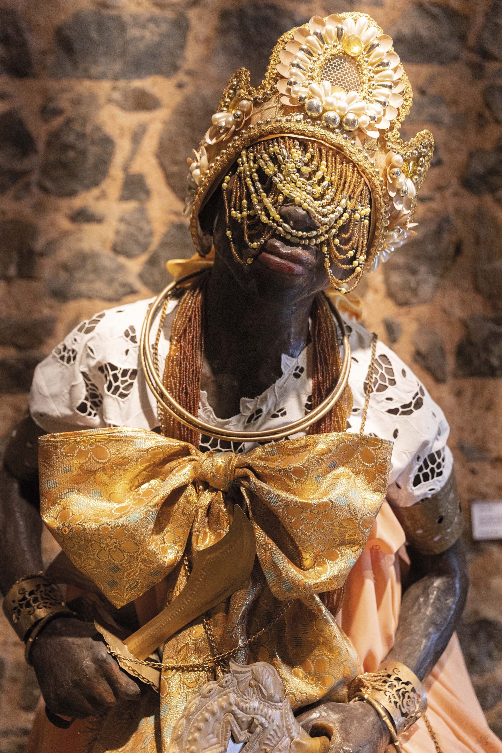 Oxum, orixá de las aguas dulces, la fertilidad y la belleza en el Espaço Cultural da Barroquinha.
