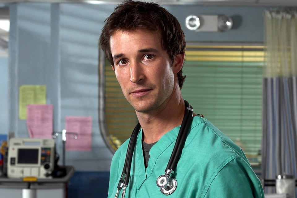 Con 23 años, Noah Wyle se puso en la piel del Dr. Carter en la serie ER Emergencias