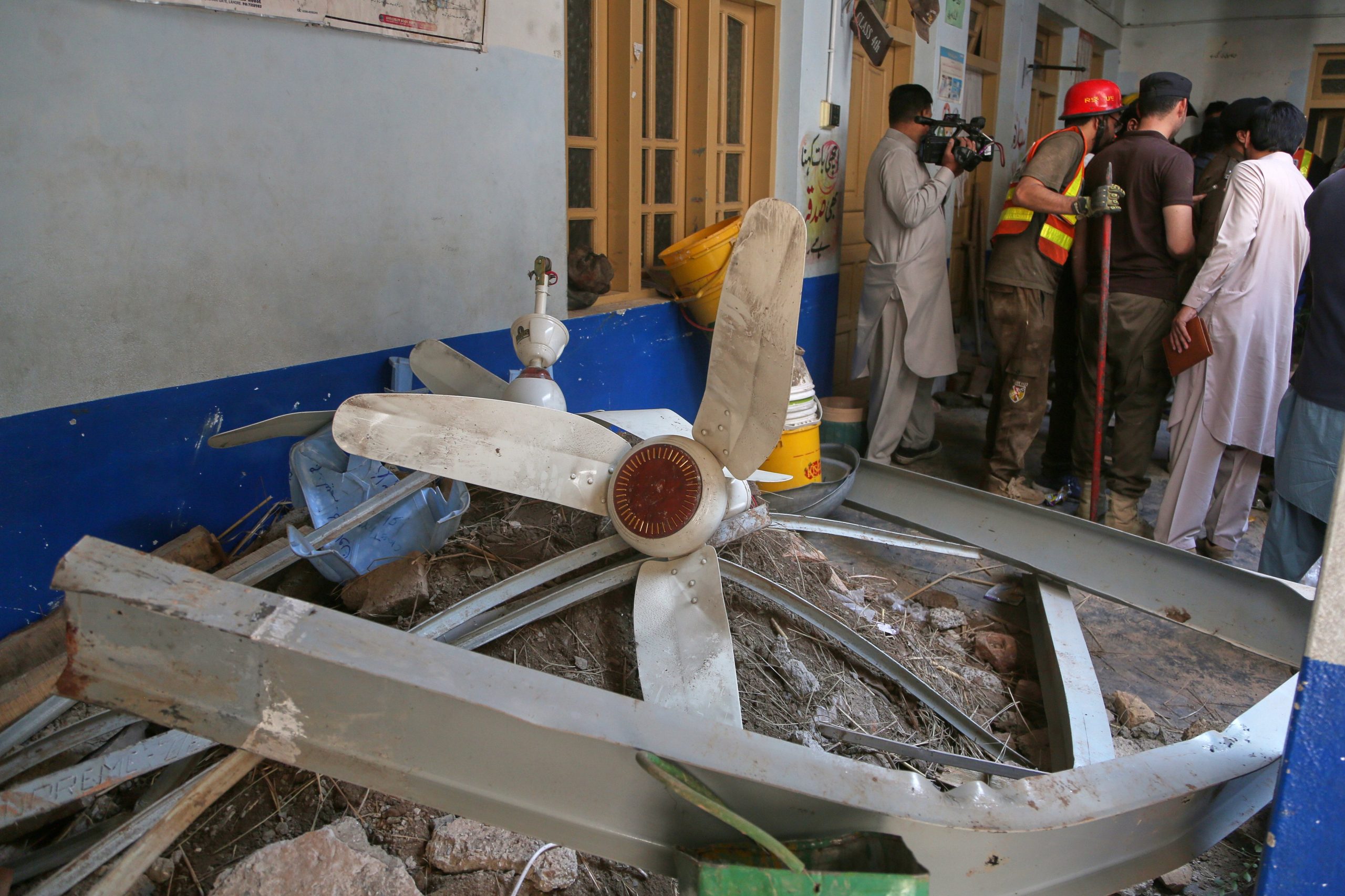 Derrumbe en una escuela en Pakistán