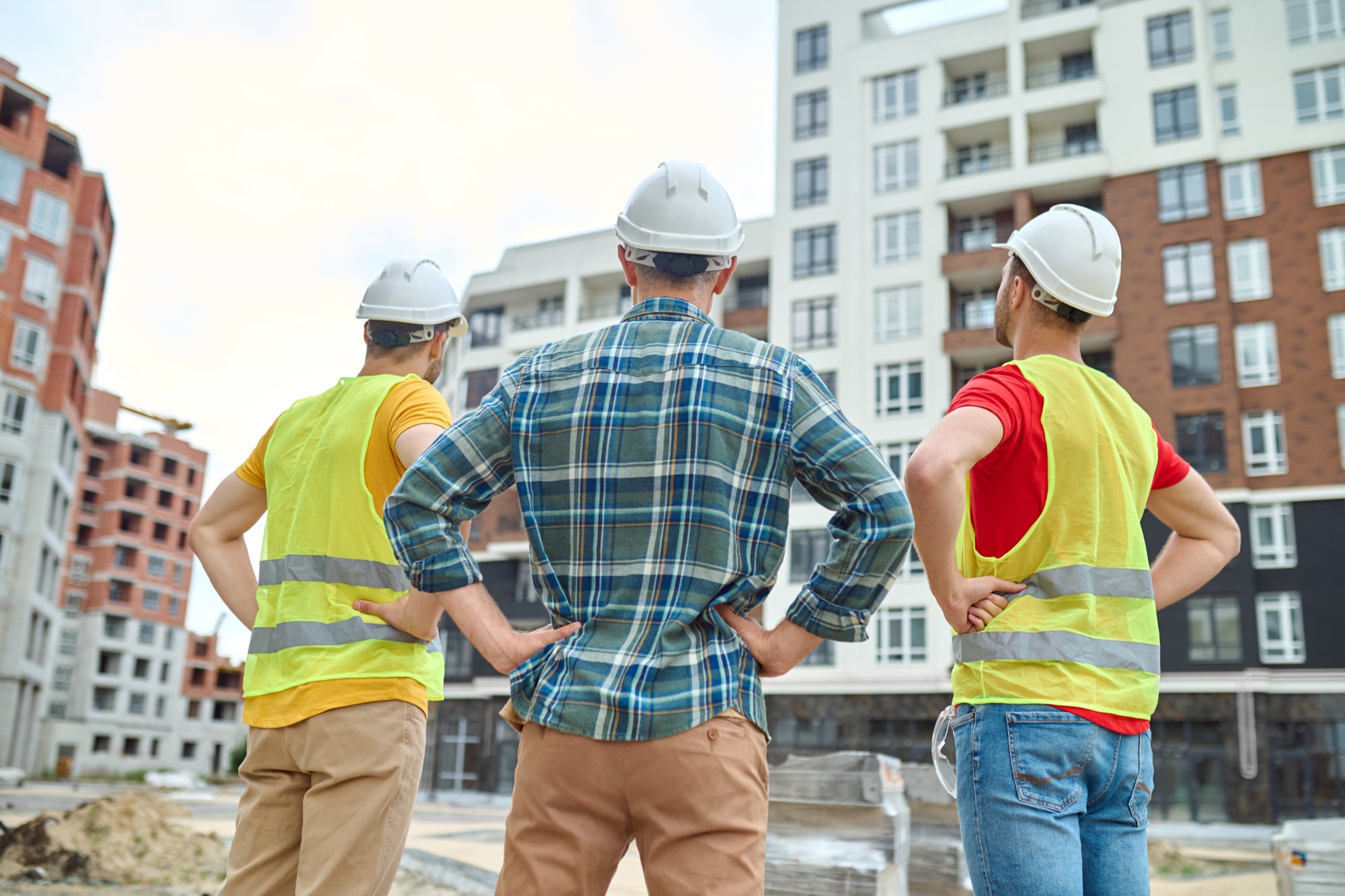 La propuesta legislativa en Massachusetts busca permitir la construcción de casas unifamiliares en terrenos de al menos 5000 pies cuadrados