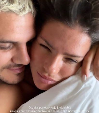 La foto de la China Suárez y Mauro Icardi en la cama después de una noche de amor: “Me abrazás y se para el mundo”
