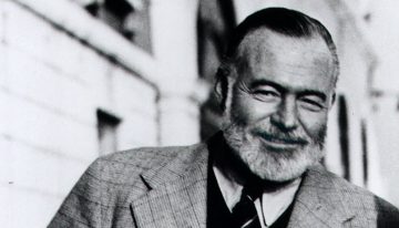 Ernest Hemingway, Premio Nobel de Literatura: “El mundo rompe a todos, y después muchos son fuertes en los lugares rotos”