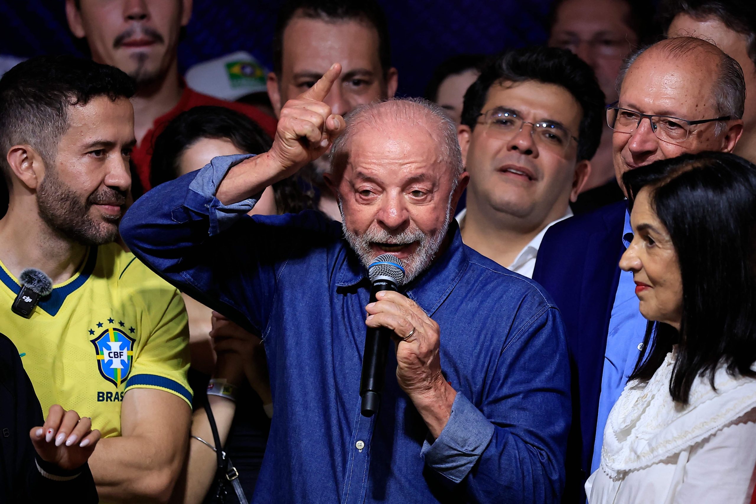 El presidente de Brasil y candidato a la reelección por el Partido de los Trabajadores (PT) habla tras conocer los primeros resultados de la segunda vuelta de las elecciones presidenciales