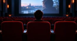 La psicología no duda: las personas que van sin compañía al cine no son solitarias, sino que tienen 5 virtudes sobre el resto