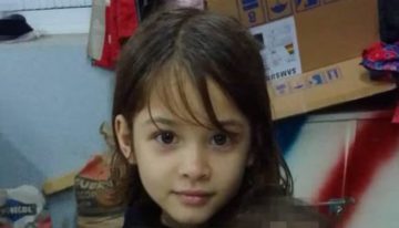 Gritos, insultos y llanto: la reacción de la madre de Aralí Vivas tras ser condenada a prisión perpetua por el crimen de su hija