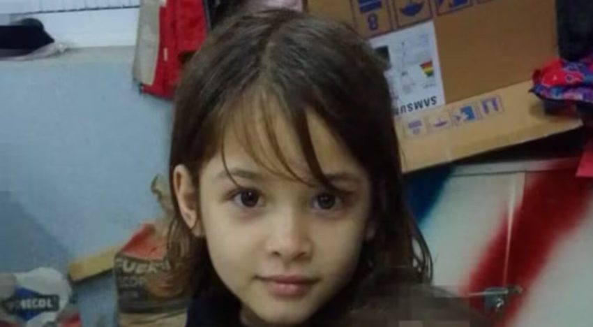 Gritos, insultos y llanto: la reacción de la madre de Aralí Vivas tras ser condenada a prisión perpetua por el crimen de su hija