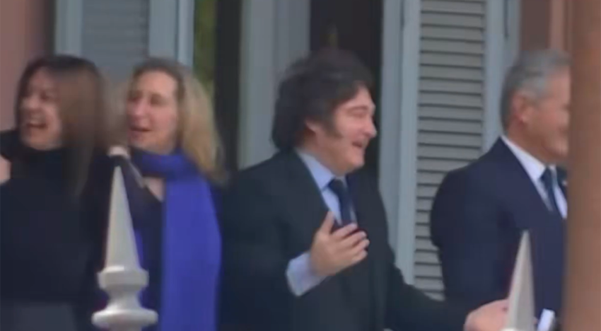 De la hoguera a las encuestas: el estilo de Milei infla las acciones de Patricia Bullrich