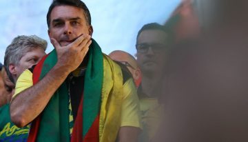 Flavio Bolsonaro salió de Brasil, EN VIVO: el excandidato escapó de las autoridades y viaja hacia EE.UU.