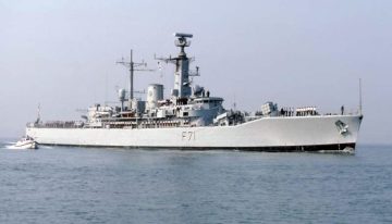 Fue el primer barco de Europa, navegó hasta principios de los años 90, pero en 2004 decidieron hundirlo intencionalmente por una razón en particular