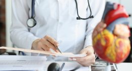 Enfermedades crónicas: por qué los tratamientos de todos los días también pueden generar riesgos para el paciente